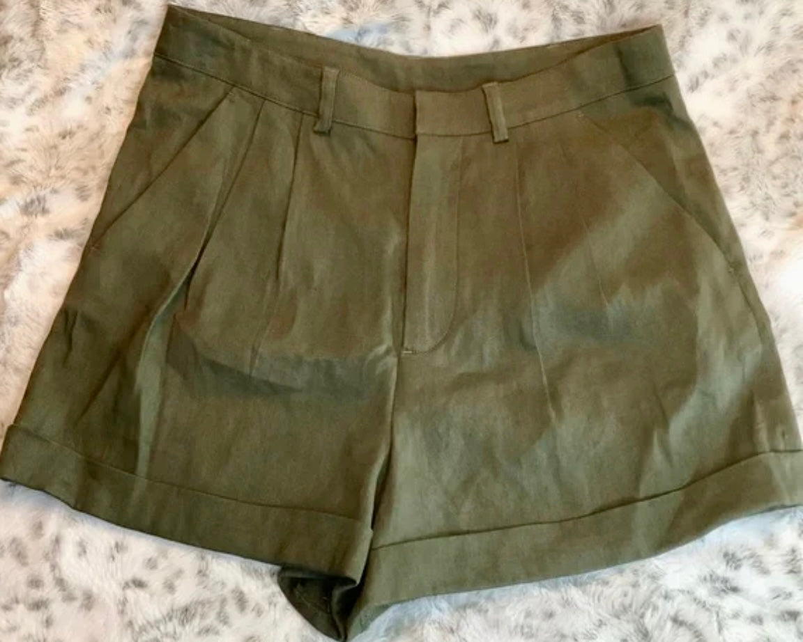 GILLI Army Green Linen Shorts