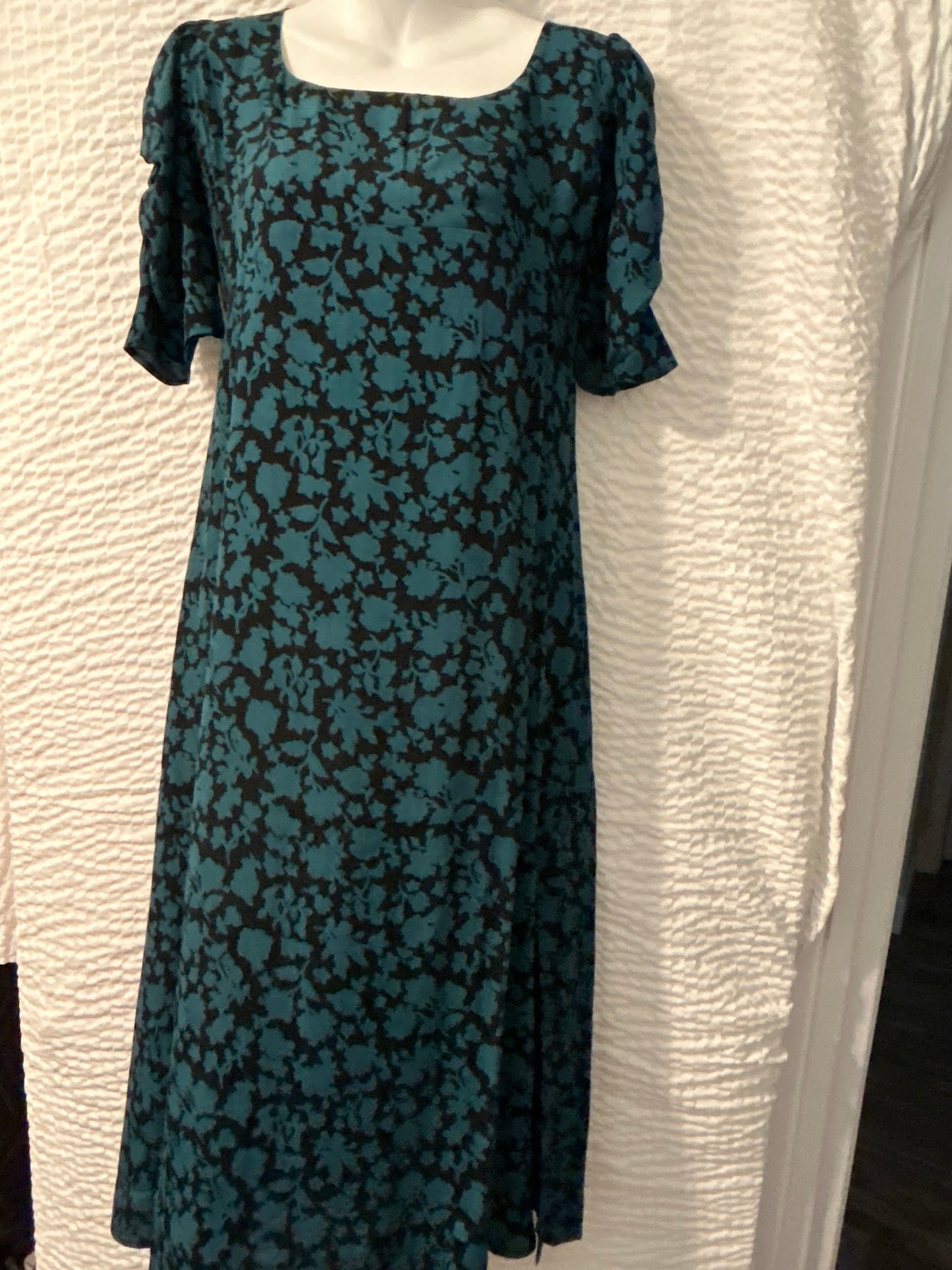Black and Teal Flower 1/4 Sleeve Dress M