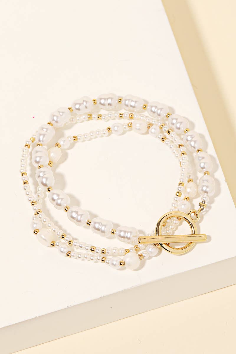 Assorted Beaded Toggle Chain Bracelet: GOLD & CREAM