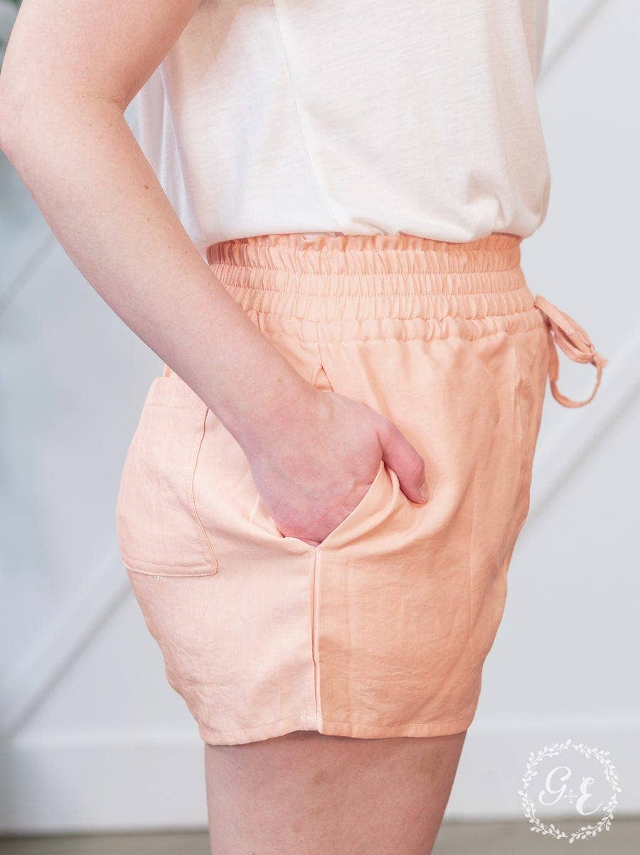 Perfect Peach Pairing Shorts: XL
