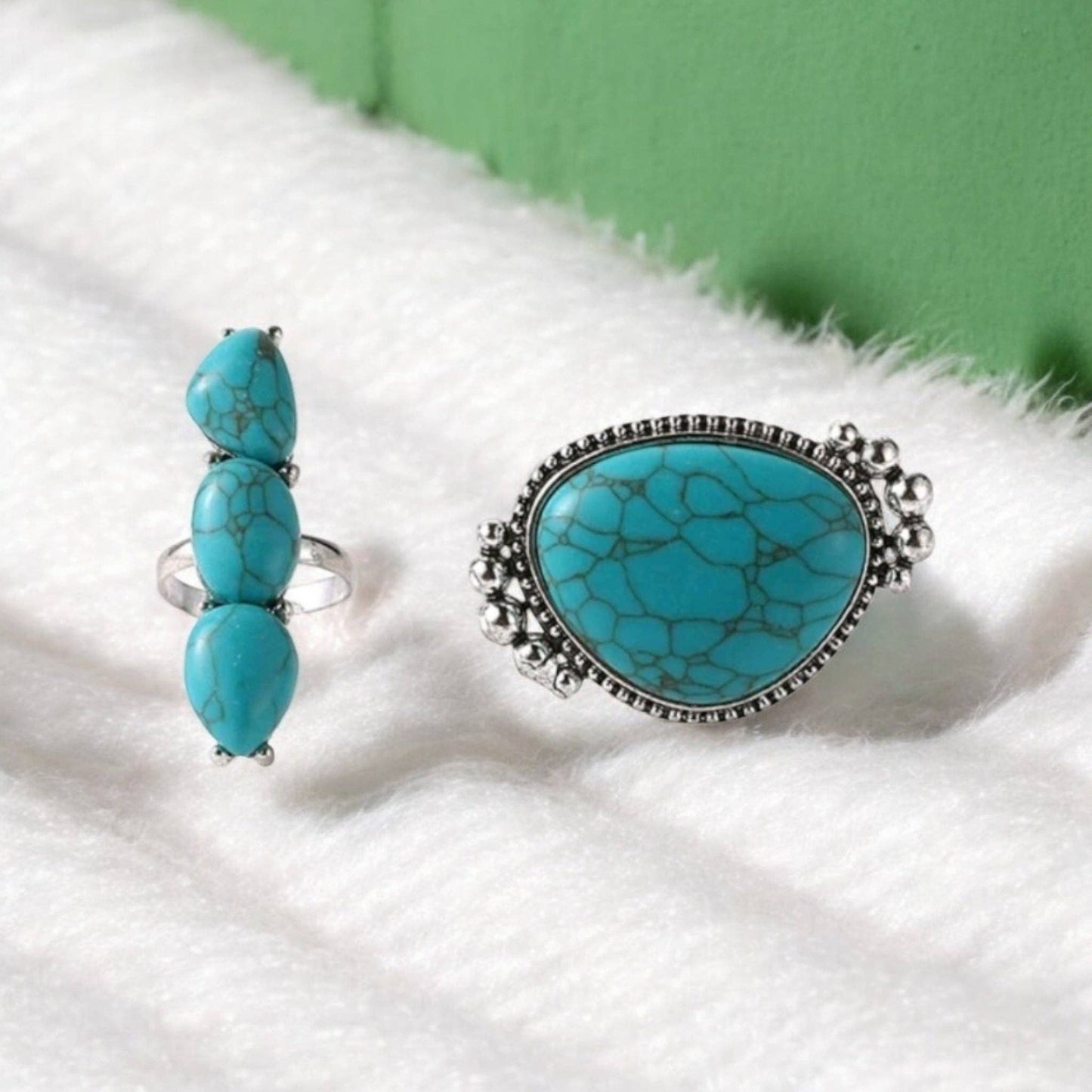 Making Statements Adjustable Blue Cowgirl Crackle Stone Rings: Rounder