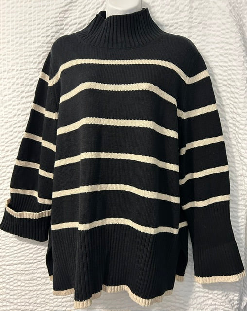 Black and White Striped Mockneck Sweather XL